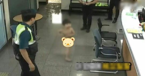 할머니 자던 새 '알몸외출' 아이…경찰 등록 지문 덕 신속 귀가 - 1