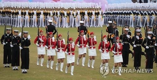 與의원들 "광복군 창설일을 국군의날로"…보수野 "편가르기"(종합) - 2