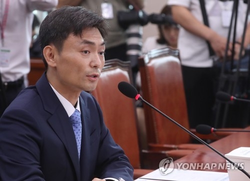 답변하는 박성진 후보자(서울=연합뉴스) 안정원 기자 = 박성진 중소벤처기업부 장관 후보자가 11일 오전 국회에서 열린 인사청문회에서 답변하고 있다. 2017.9.11jeong@yna.co.kr