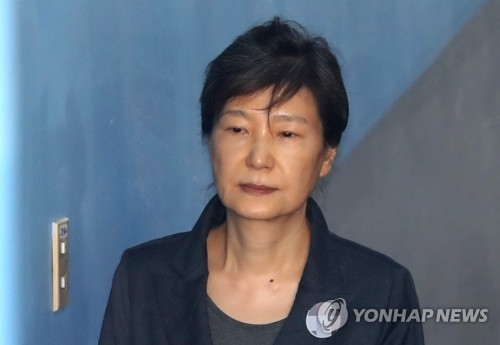 한국당, '보수대통합' 대의명분에 공감대…친박 반발 변수 - 2