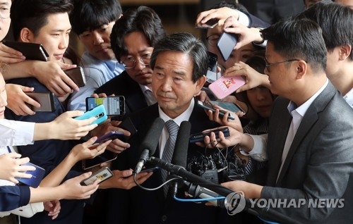 검찰 출석한 하성용 전 KAI 대표