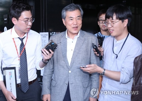 이상돈 "안철수 '국회 결정권' 언급, 유치하고 부끄러운 것" - 1
