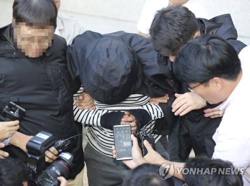 동생처럼 15년 지냈는데…20대 여성 살해 방조한 피의자 여친(종합) - 1