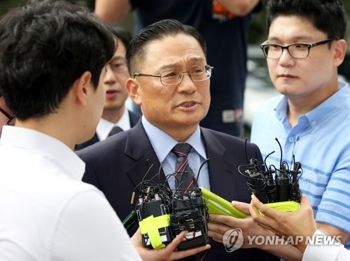 지난달 8일 군 검찰 출석한 박찬주 대장
