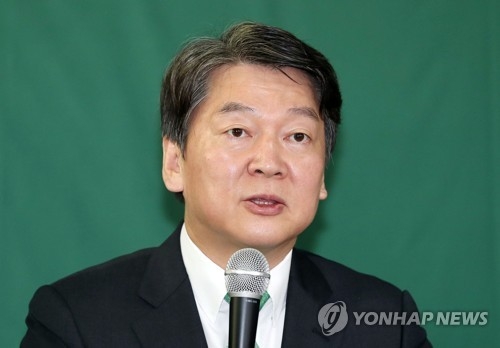 文대통령-여야대표 회동 이르면 27일 추진…野 참석범위 유동적 - 4