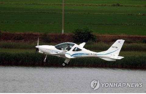 국내 개발 레저용 2인승 경량항공기