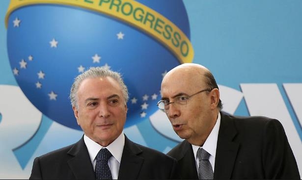 브라질의 미셰우 테메르 대통령(왼쪽)과 엔히키 메이렐리스 재무장관 [브라질 뉴스포털 UOL]