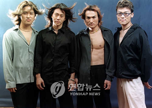 2002년 '오! 필승 코리아'로 사랑받은 윤도현밴드(현 YB)