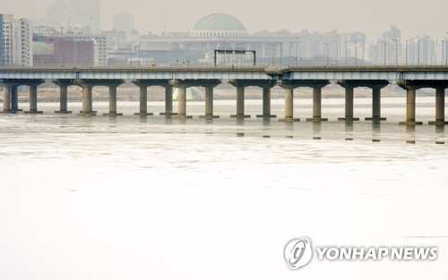 눈 쌓인 한강 [연합뉴스 자료 사진]