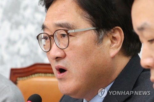 우원식 "한국당, 홍문종 방탄국회 속셈 노골적으로 드러내" - 1