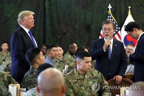 문 대통령 "주한미군은 한미동맹의 문제…평화협정 체결과 무관" - 1