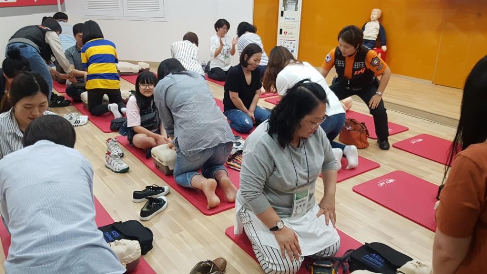 맘(MOM)이 먼저 체험 프로그램