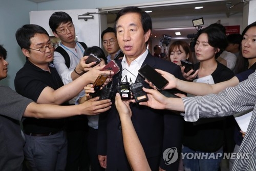 '길 잃은 보수' 한국당…지도부·시도당위원장 사퇴 쓰나미(종합2보) - 3