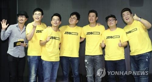 JDB스퀘어에서 스탠드업 코미디 보고 나래바 즐겨요 - 2