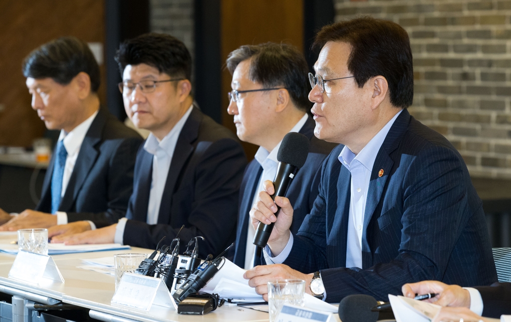 '내 신용정보 통합조회에 재무컨설팅까지'…신산업 뜬다 - 1