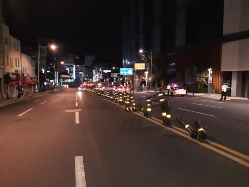 A 씨가 파손한 중앙분리대