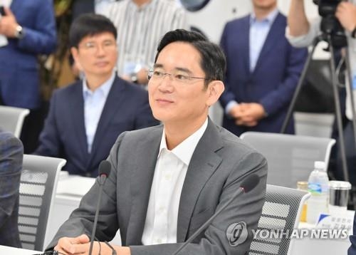 이재용 평양행으로 삼성-정부 관계 재정립되나(종합) - 1