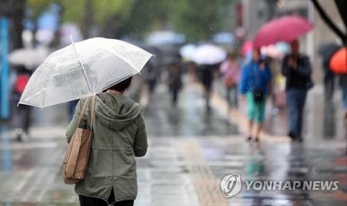 태풍 '콩레이' 북상으로 비 내리는 서울