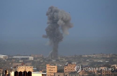 이스라엘군의 가자지구 공습[AFP=연합뉴스]