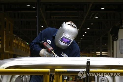 美산업생산 '허리케인 영향' 증가세 둔화…10월 0.1%↑ - 1