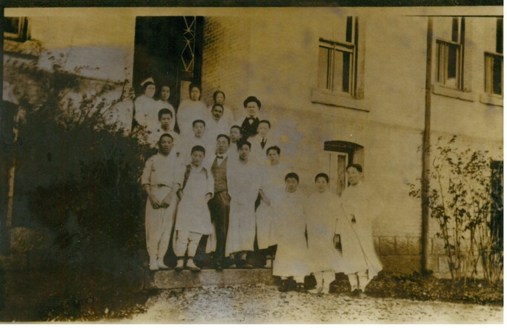 1910년대 광주 제중원 직원들