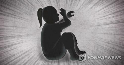 "돌보던 아이 굶기고 폭행해 사망"…위탁모에 징역 25년 구형 - 1