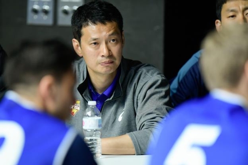 외국인 선수 트라이아웃에 참석했을 때의 장병철 한국전력 감독