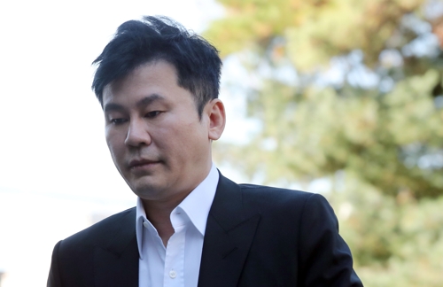 경찰 출석한 양현석 전 대표