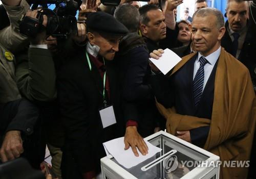 12일(현지시간) 실시된 알제리의 대통령 선거[EPA=연합뉴스]