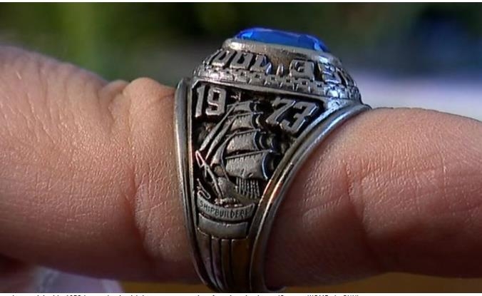 잃어버린 후 47년만에 최근 핀란드서 발견돼 미국 주인의 손에 돌아온 반지