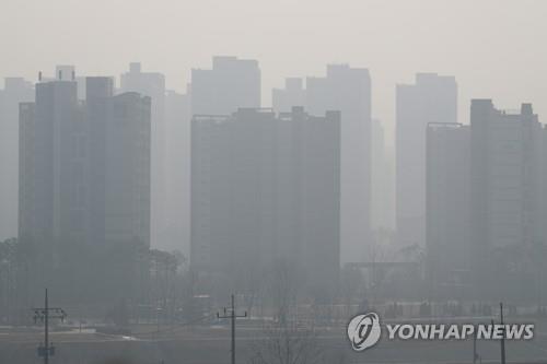 안개 낀 남양주 다산신도시 전경