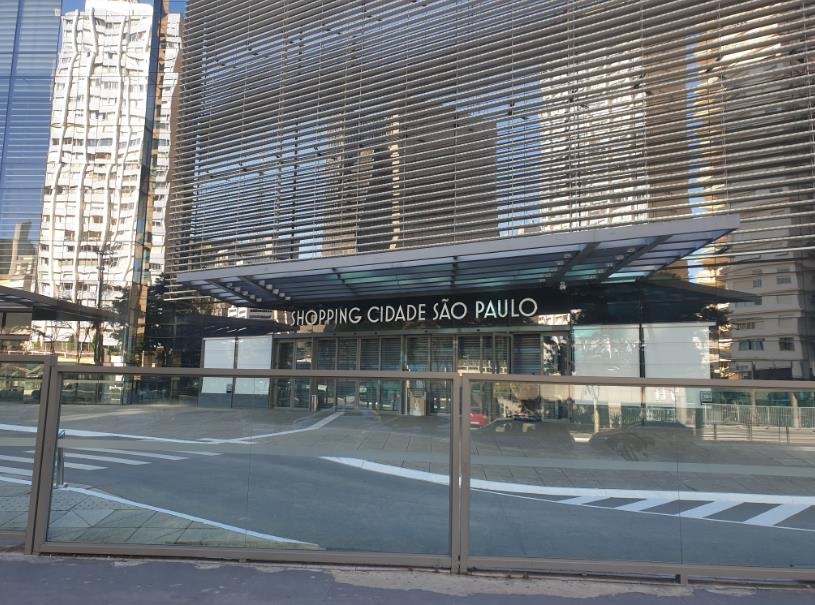 문 닫은 상파울루의 쇼핑센터