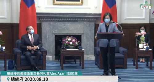 에이자 미 보건장관, 차이잉원 대만 총통(오른쪽)