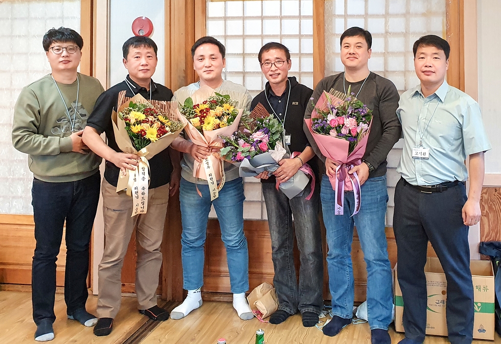 기능장 획득한 현대자동차 전주공장 직원들