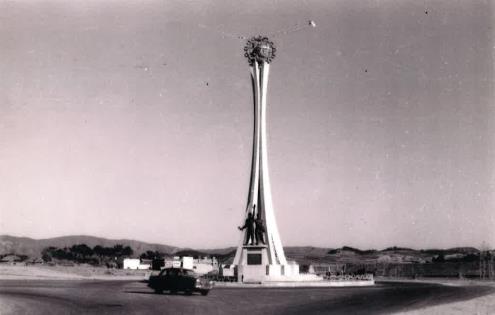 울산 공업탑(1966년)