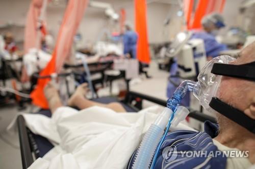 코로나19 환자로 넘쳐나는 루마니아 수도 부쿠레슈티의 병원