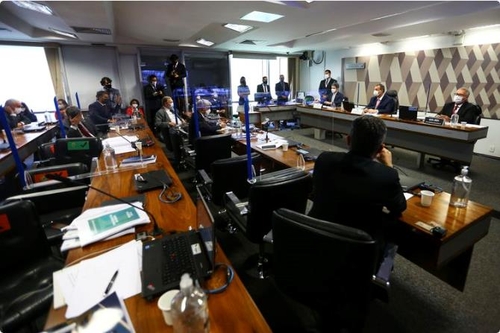 브라질 코로나19 국정조사위 보고서 승인