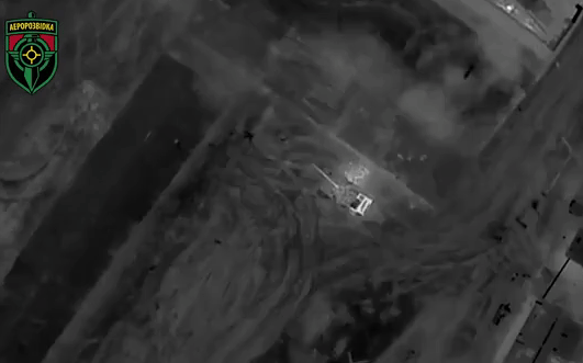 '아에로로즈비드카' 드론 부대가 공개한 탱크 파괴 동영상