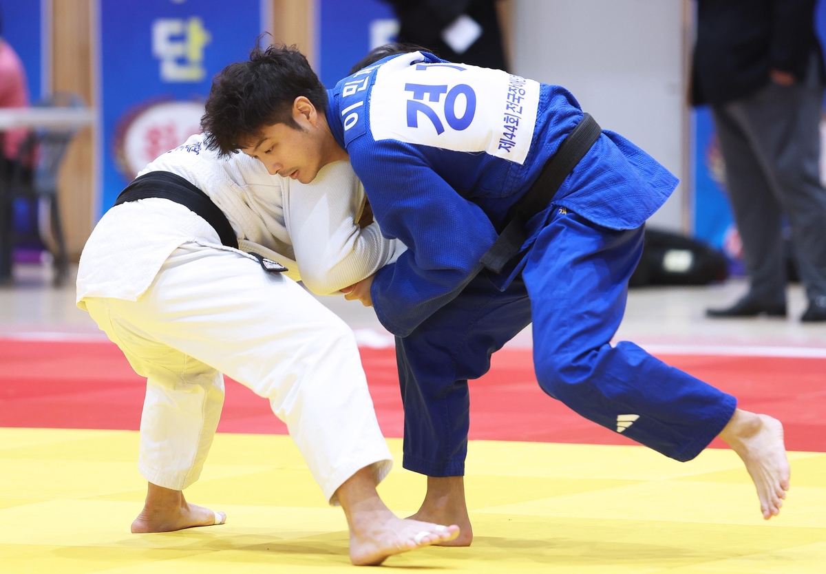 전국장애인체육대회에서 맞붙은 이민재(오른쪽)와 김동훈