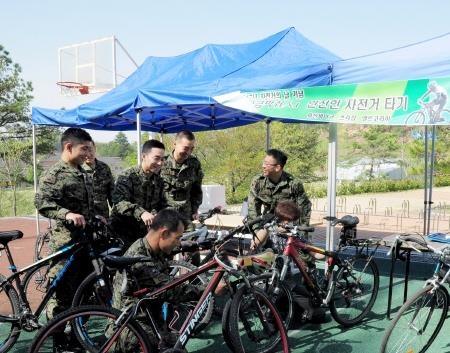 담양군 공수특전여단, 민간업체와 자전거의 날 행사 실시 - 1