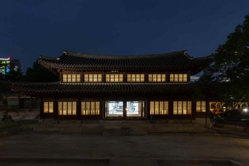 2017년 덕수궁 프로젝트 전시 중 권민호 작가의 '시작점의 풍경'