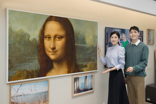 Samsung firma una asociación con el Louvre para el servicio de suscripción de arte en la televisión