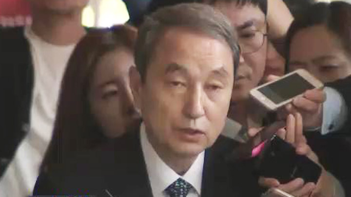신현우 옥시 前대표 "가습기 살균제 유해성 몰랐다" <현장연결>