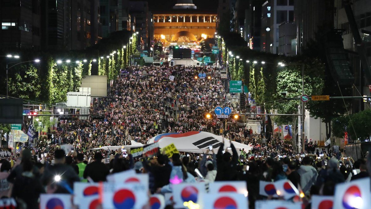 "검찰개혁 최후통첩"…집회 열기 최고조