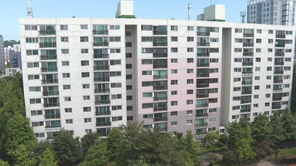 자취 감추는 전셋집…"반전세·월세로 바뀐다"