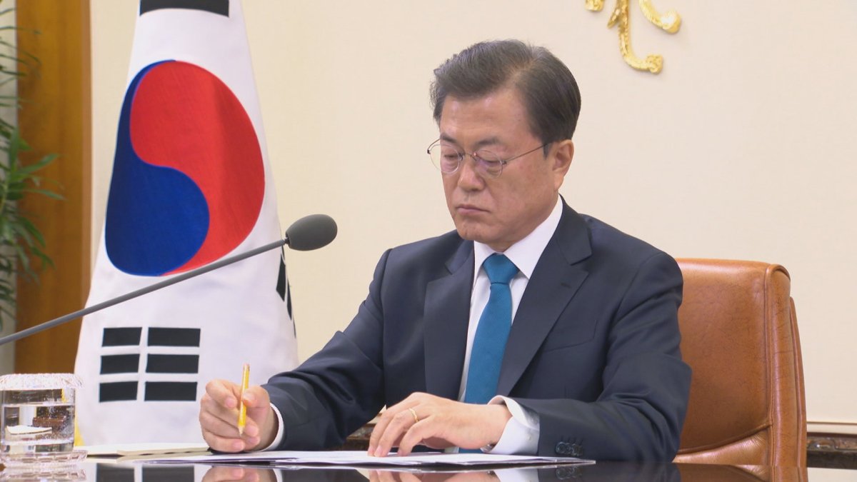 '외교 강행군' 문대통령, 오늘 올해 첫 연차휴가 사용