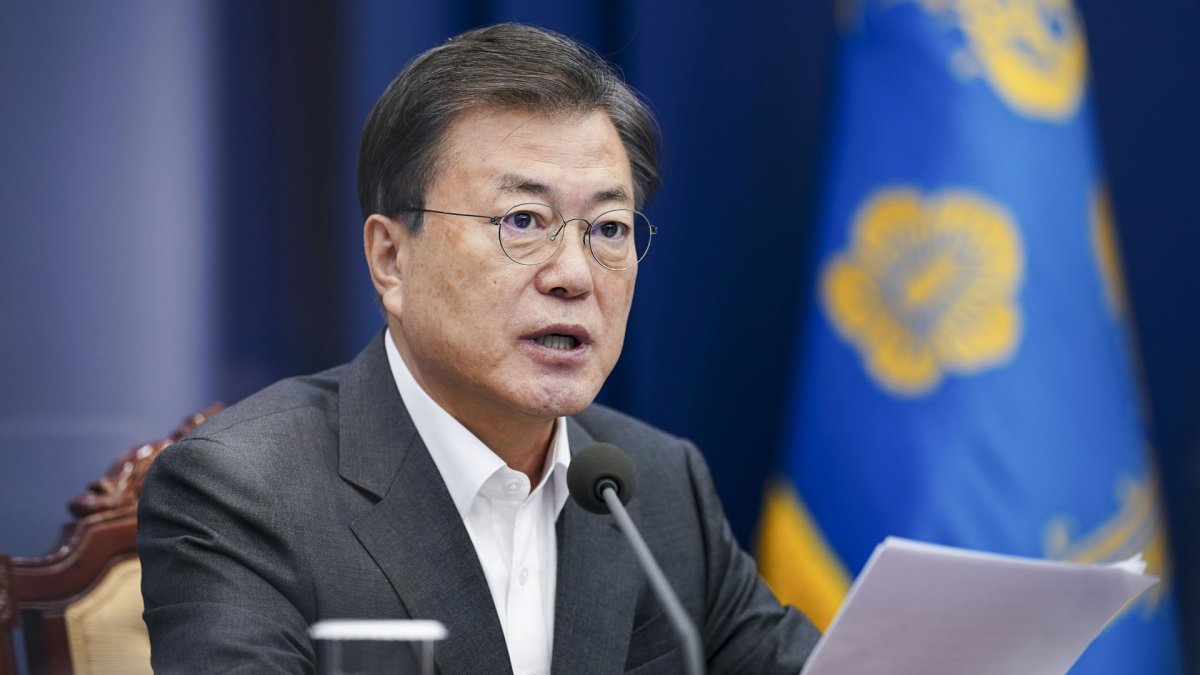 문대통령 "국민 질책 엄중히 수용"…국정쇄신 속도
