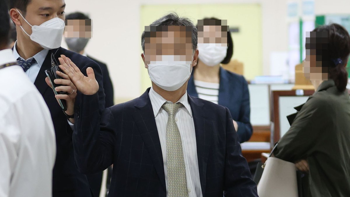'버닝썬 경찰총장' 윤규근, 벌금 2천만원 확정