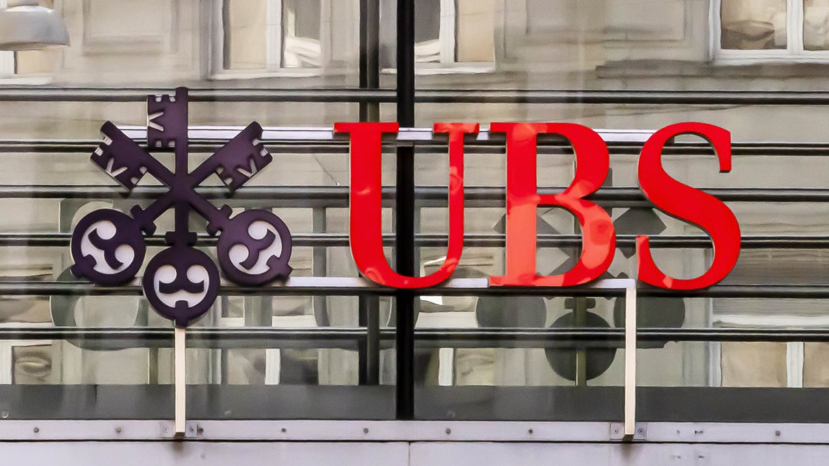 "UBS, CS 인수 협의 급진전…합의 임박"