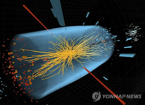 지난해 7월 유럽입자물리연구소(CERN)가 발견한 힉스 입자(AP=연합뉴스, 자료사진)